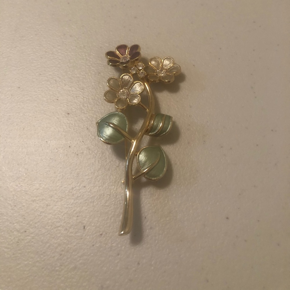 Flower brooch
